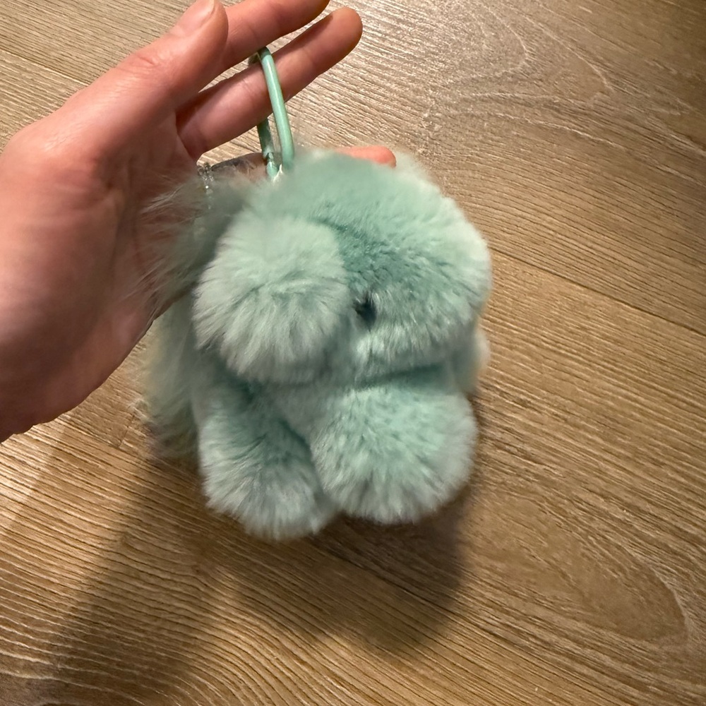 New mint green rabbit fur horse shaped keychain - Picture 2 of 3